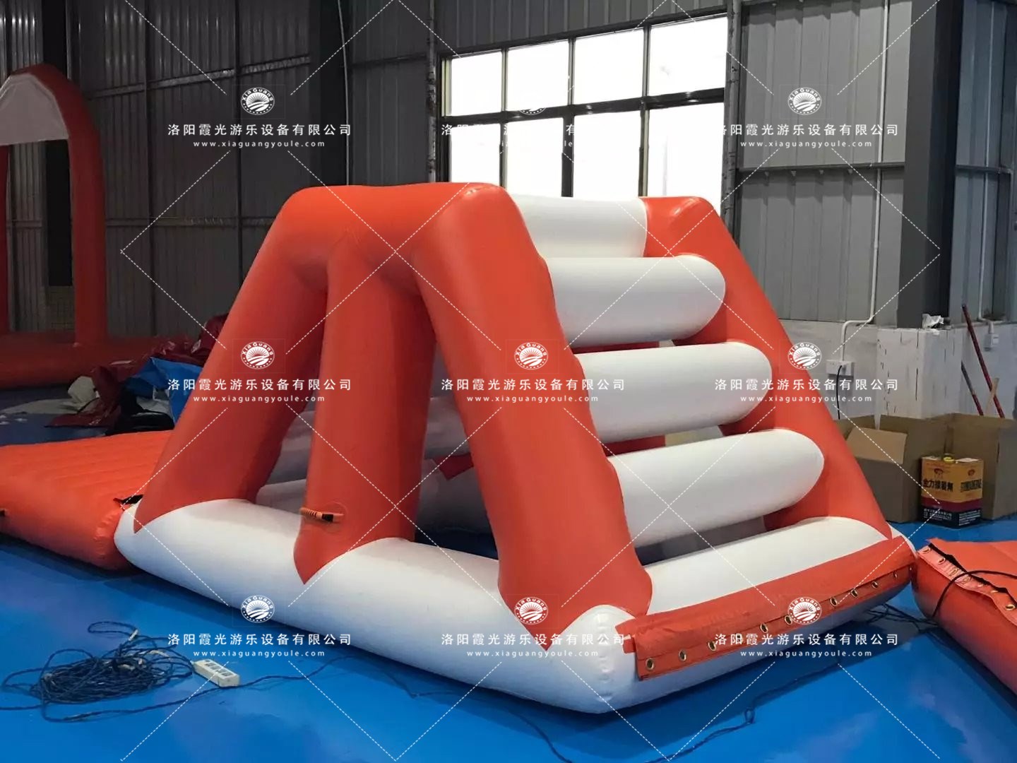 迁西水上闯关设施